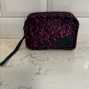 NIKE pouch